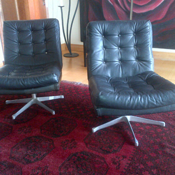 Seventies type swivel chairs