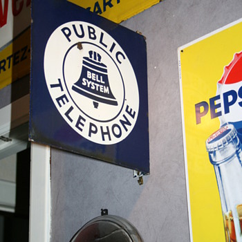 public telephone sign