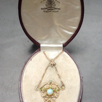 Art Nouveau 15ct gold Necklace - Art Nouveau