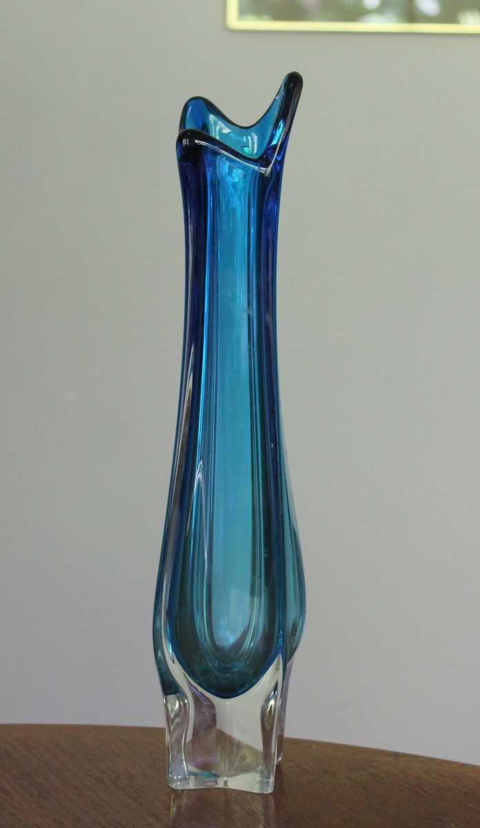 The long blue glass vase Collectors Weekly