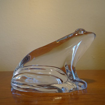 BACCARAT FRANCE CRYSTAL FROG - Art Glass