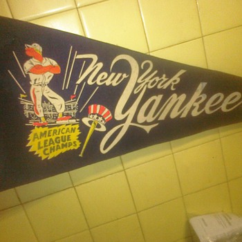 MORE FINDS AT GRANDMA HOUSE. I FOUND IT MY GRANDPA WORK ROOM. - Baseball