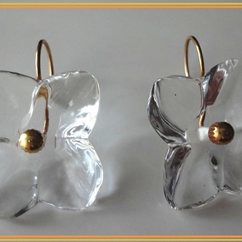 Vintage Baccarat 18K Flower Earrings - Costume Jewelry