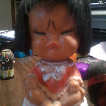 Strange, Upset, plastic "ethnic" dolls - Dolls