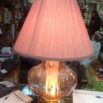 Vintage Pink w/ Flowers Glass Art 1975 Lamp (2 Lights, 1 Inside)