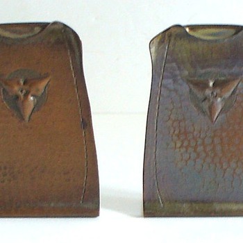ROYCROFT: BEAUTIFUL AND USEFUL BOOKENDS - Arts and Crafts