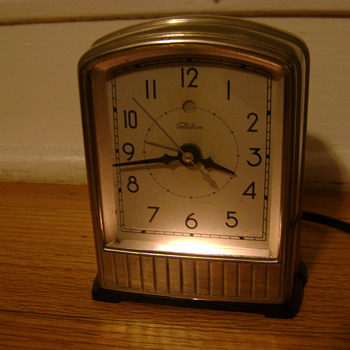 Telechron Model AB711 "Alarm-Lite"
