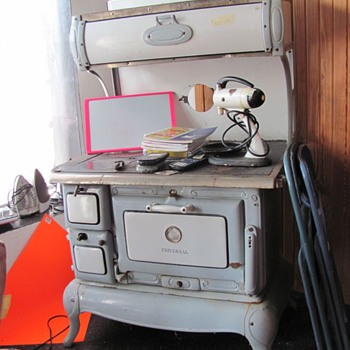 Chicago Universal Stove Company