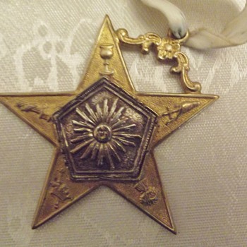 Star Medallion Award Masonic?? - Medals Pins and Badges