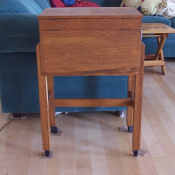 Sewing table