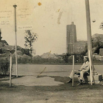 1933 Chicago Worlds Fair Sinclair Dinoland