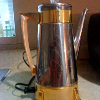 Dormeyer model 22 percolator. - Kitchen