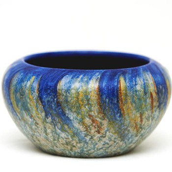 Bretby Art Pottery Bowl (England), ca. 1920's - Art Pottery