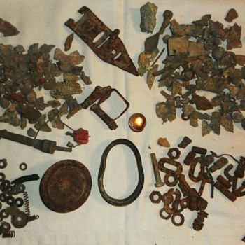 OLD AIRCRAFT ARTIFACTS DUG