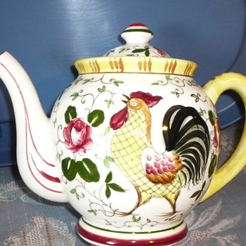 Rooster & Rose pattern plates/etc - China and Dinnerware