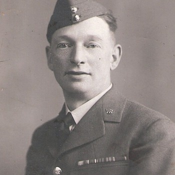 unknown man and ribbons - Military and Wartime