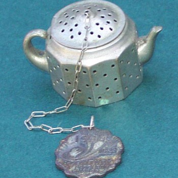 American Metals Tea Leaf Infuser - Kitchen