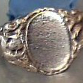 Gold Insignia Ring - Gold