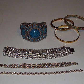 Rhinestones, turquoise and bangles OH MY!