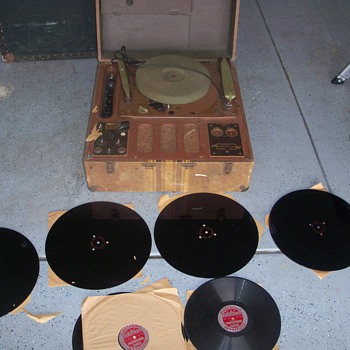 Radio/Phonograph Player/Recorder