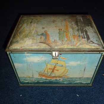 Unknown Vintage Tin - Furniture