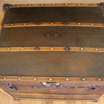 Finished Drucker Trunk - Furniture