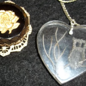 Grandmothers Brooch - Solved Mystery - Application Intaglio