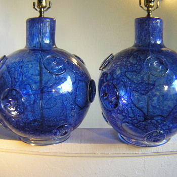 Matching pair of Murano glass lamps by Ercole Barovier in the Efeso technique