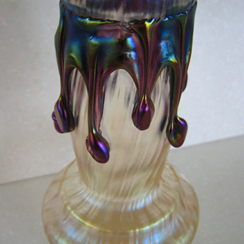 KRALIK TEARDROP - MARTELE - Art Glass