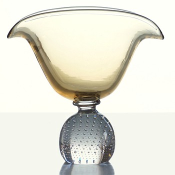 Erickson Art Glass Fan-Shaped Bowl - c1944 - Art Glass