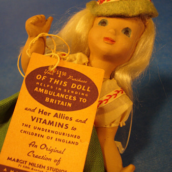 WWII Margit Nilsen Thumbs up doll  - Dolls