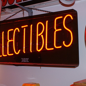 "Collectibles" neon - Signs