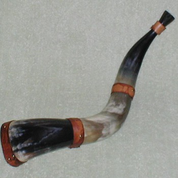 Steer Horn "Horn" - Folk Art
