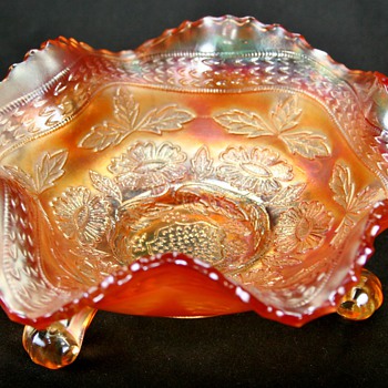 Vintage Fenton Carnival Glass Bowl - Glassware