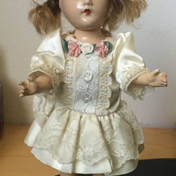 Antique Bisque Porcelaine Jointed Sleepy Eyed Female Doll - Dolls