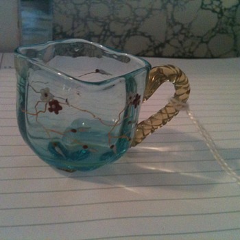 MY NEW LITTLE CUTIE EUROPEAN GLASS OPEN SALT HOLDER? GALLE?