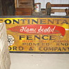 different signs and a siren i think thats what it was used for