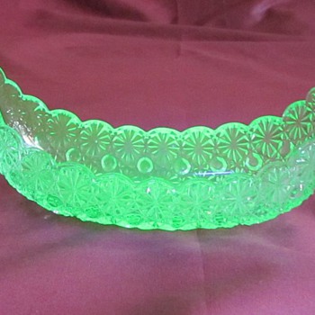 Vaseline relish boat, Button's and Bow's