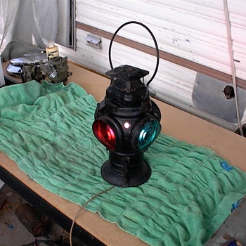 Trying to obtain information about the following RR Lantern