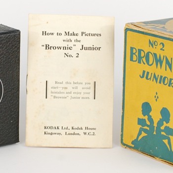 No.2 Brownie Junior with original extreme rare box