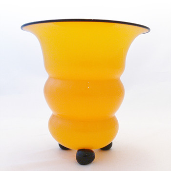 Tango yellow vase from Lötz - Art Glass