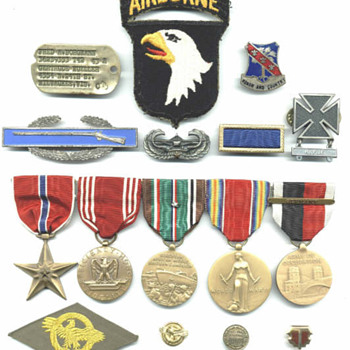 Military medal collecting - Military and Wartime