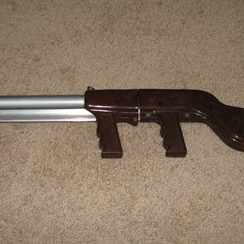 VINTAGE NEWELL AIRFIRE SUB-MACHINE GUN (TOY)