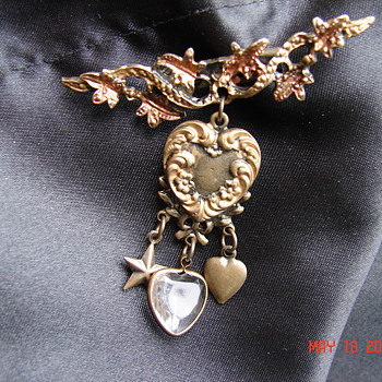 Victorian Pin Brooch 2 Tone Color Dangling Heart With Charms - Victorian Era