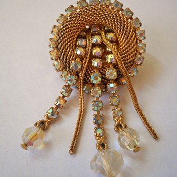 Circular Mesh & Rhinestone Dangle Brooch