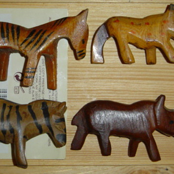 Need a little help on these pieces. - Folk Art
