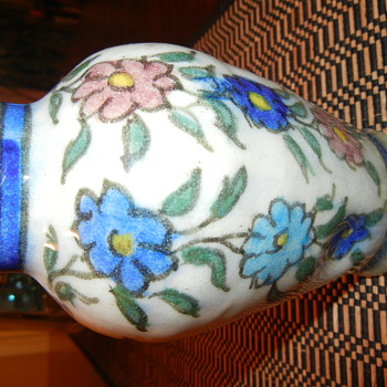 Help with ID this very early pottery vase - Art Pottery