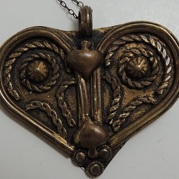 Interesting Old Heart Pendent
