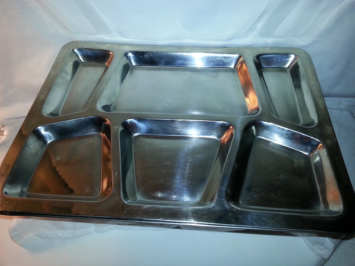 NAVY MILITARY STAINLESS STEEL FOOD TRAYS Collectors Weekly