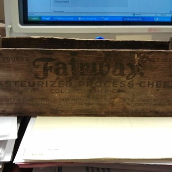 fairway brand antique cheese box - Advertising